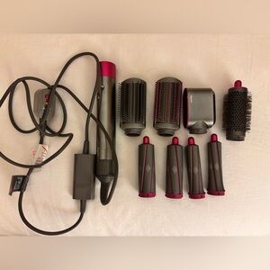 Dyson Airwrap with Attachments
